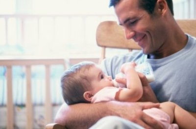 El lado poco conocido de la depresión postnatal: cuando la sufren los hombres